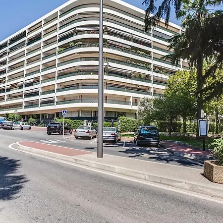 2br In The Gallia Area Cannes