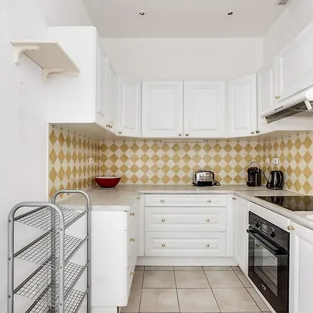 2br In The Gallia Area Apartment